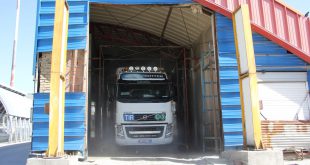 Réouverture de la frontière de Bazargan : la première cargaison de médicaments arrive en Iran depuis la France