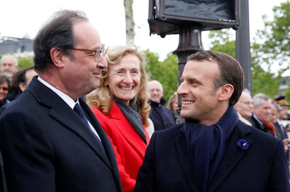 «فرانسوآ اولاند» رئیس جمهور سوسیالیست سابق فرانسه با حمایت از «امانوئل مکرون» از مردم خواست در دور دوم انتخابات ریاست جمهوری این کشور در ۲۴ آوریل(چهارم اردیبهشت) به او رای دهند.