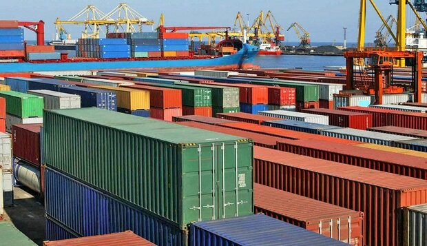  Le porte-parole des douanes iraniennes a déclaré: « Les marchandises étrangères transitant par notre pays au cours des quatre premiers mois de l’année 1401 ont atteint 4 921 000 tonnes, ce qui montre une augmentation de 31% par rapport à la même période. »