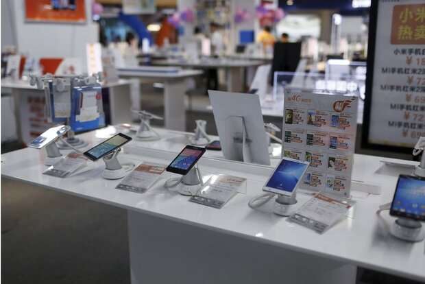 وزارت صمت در مکاتبه ای با بانک مرکزی، ۵ پیشنهاد جدید خود مبنی بر تنظیم بازار تلفن همراه و تبلت را اعلام کرد.

